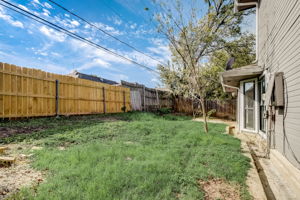Ashmount Ln-039