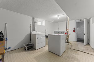  Photo 39