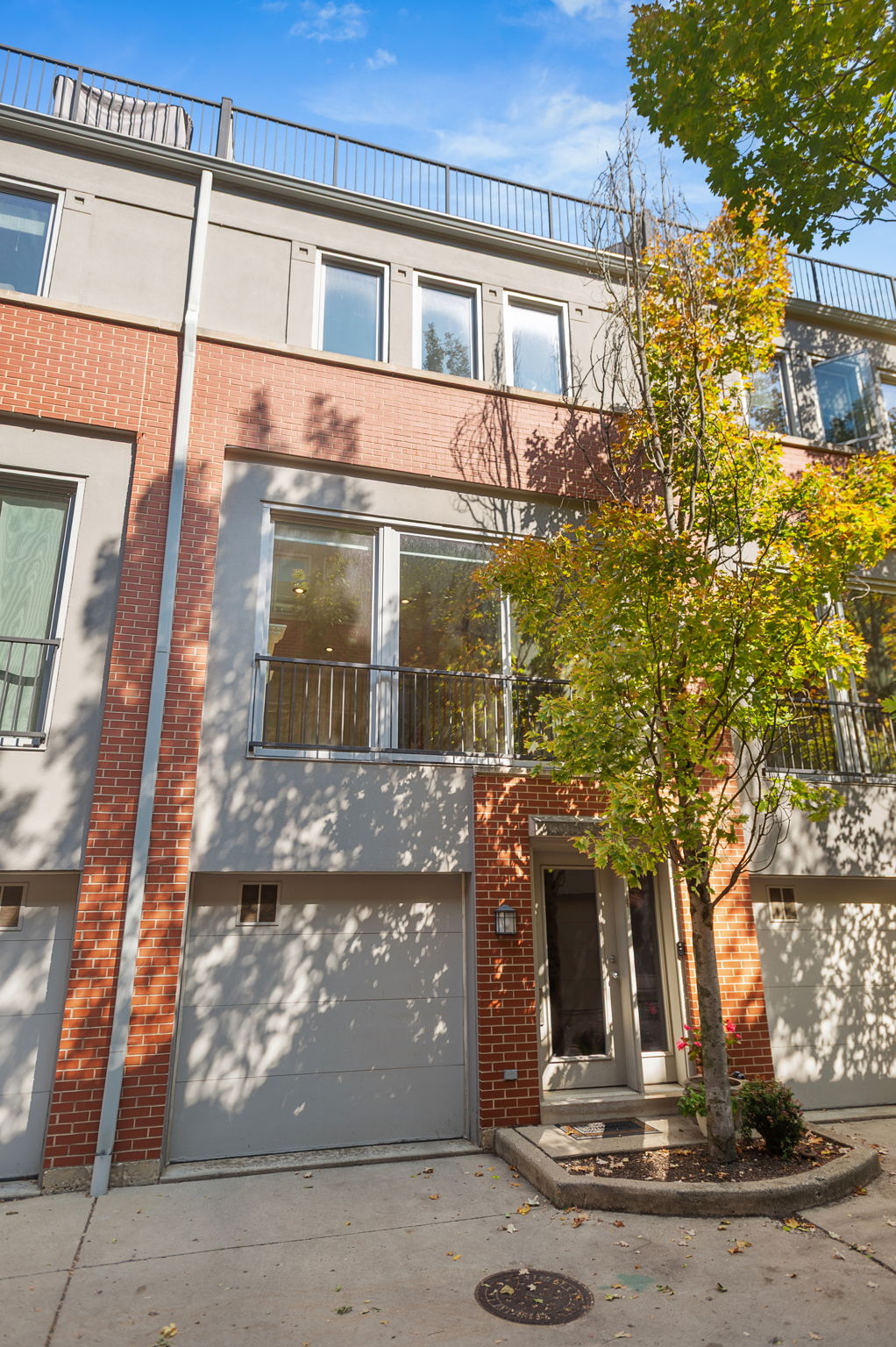 816 Hinman #4 unit exterior