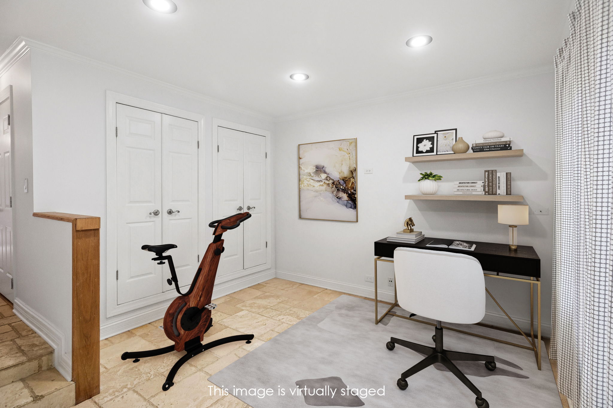 816 Hinman Ground Level Office