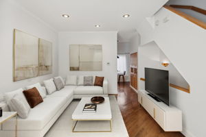 816 Hinman Living Room, Kitchen