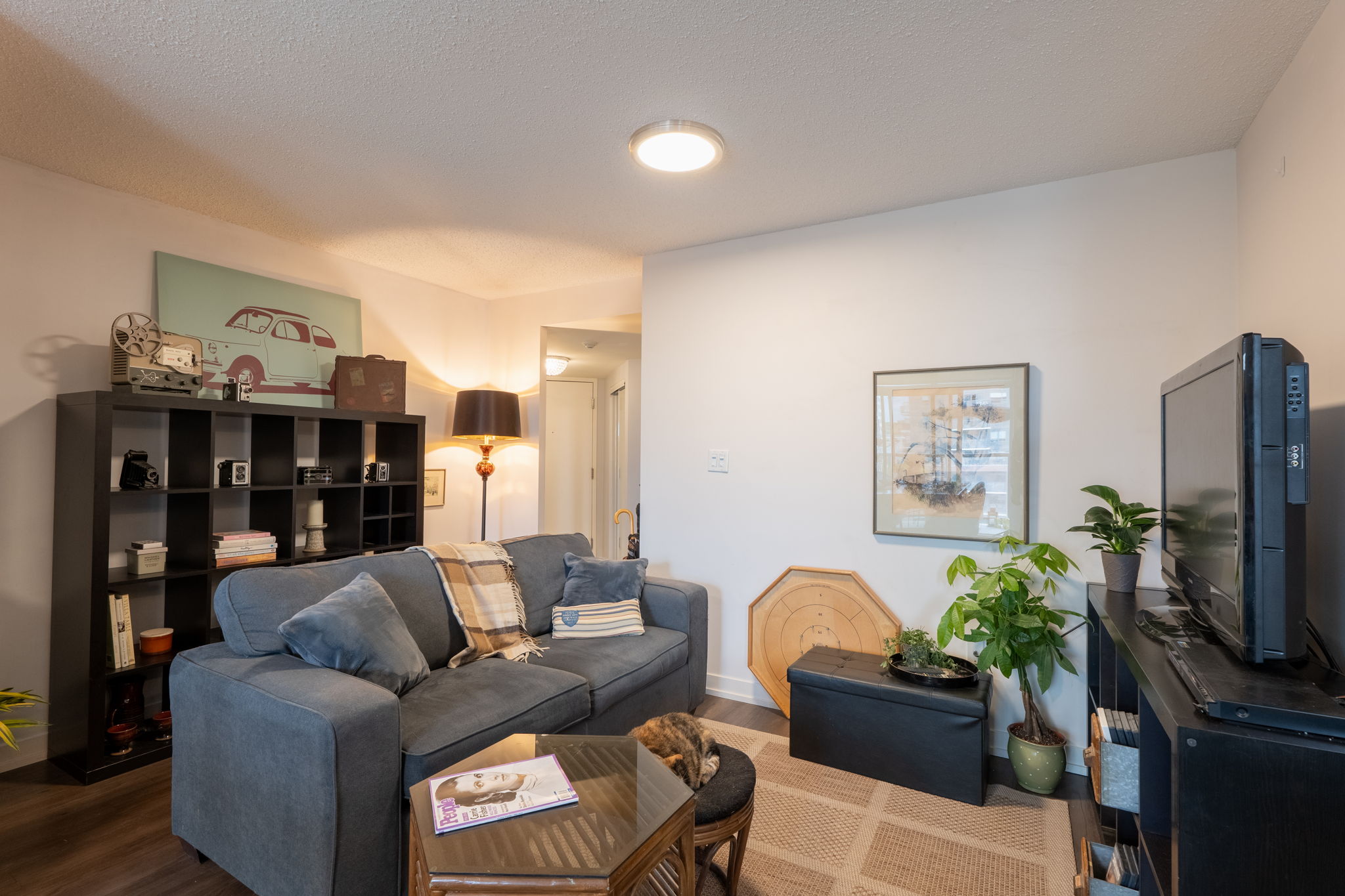 816 Lansdowne Ave 622 Toronto, ON M6H 4K6