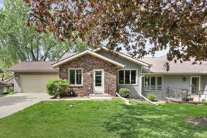  Photo 0