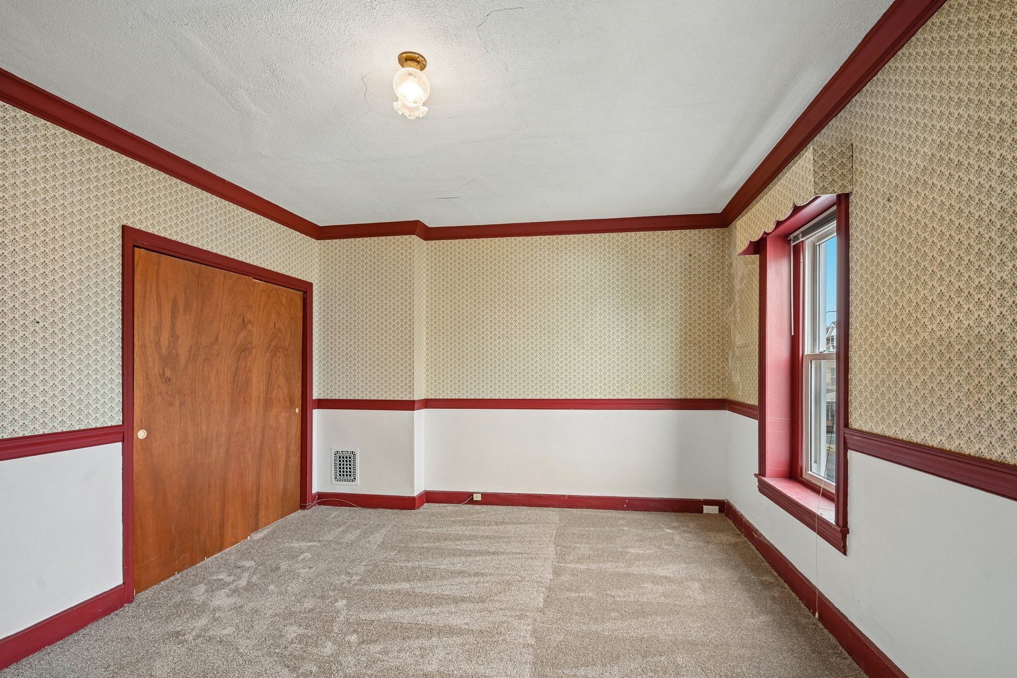 W Cedar St-S1208-026.jpg