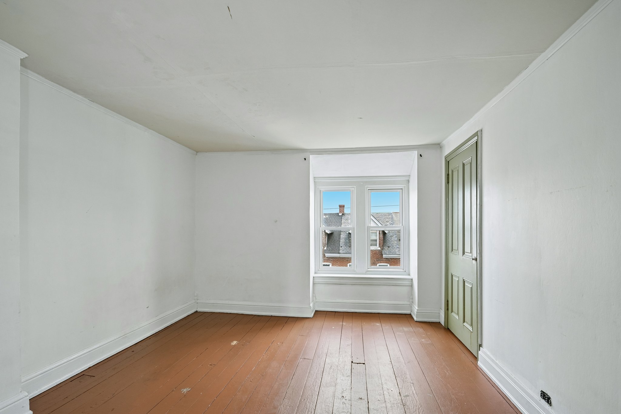 W Cedar St-S1208-031.jpg