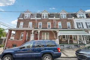 W Cedar St-S1208-001.jpg