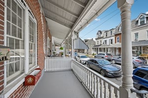 W Cedar St-S1208-005.jpg