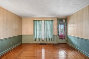W Cedar St-S1208-011.jpg