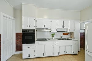 W Cedar St-S1208-017.jpg