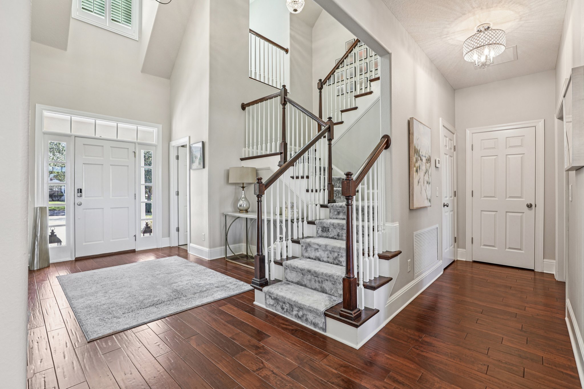 Tibet Butler Dr-L0502-005.jpg