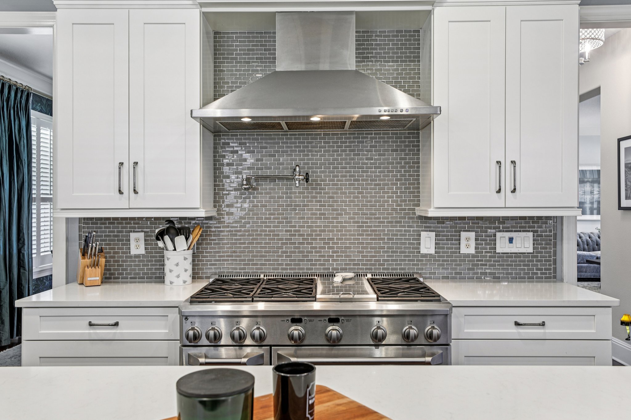 Tibet Butler Dr-L0502-019.jpg