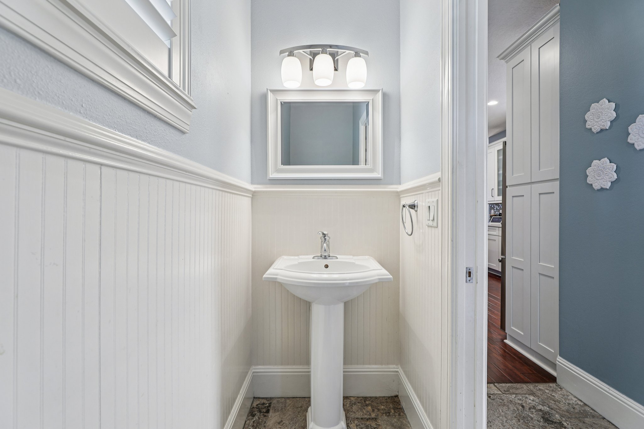 Tibet Butler Dr-L0502-022.jpg