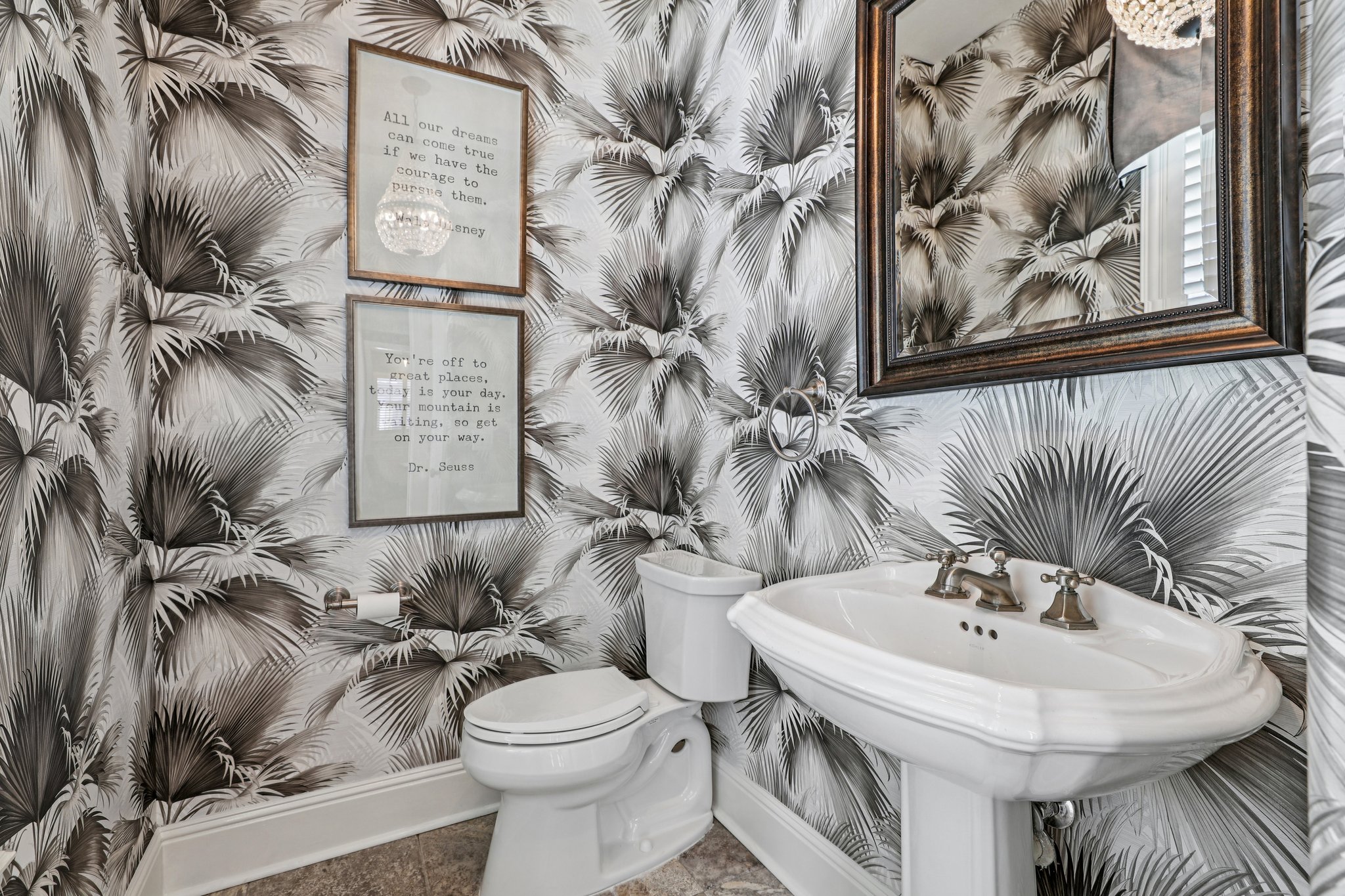 Tibet Butler Dr-L0502-023.jpg