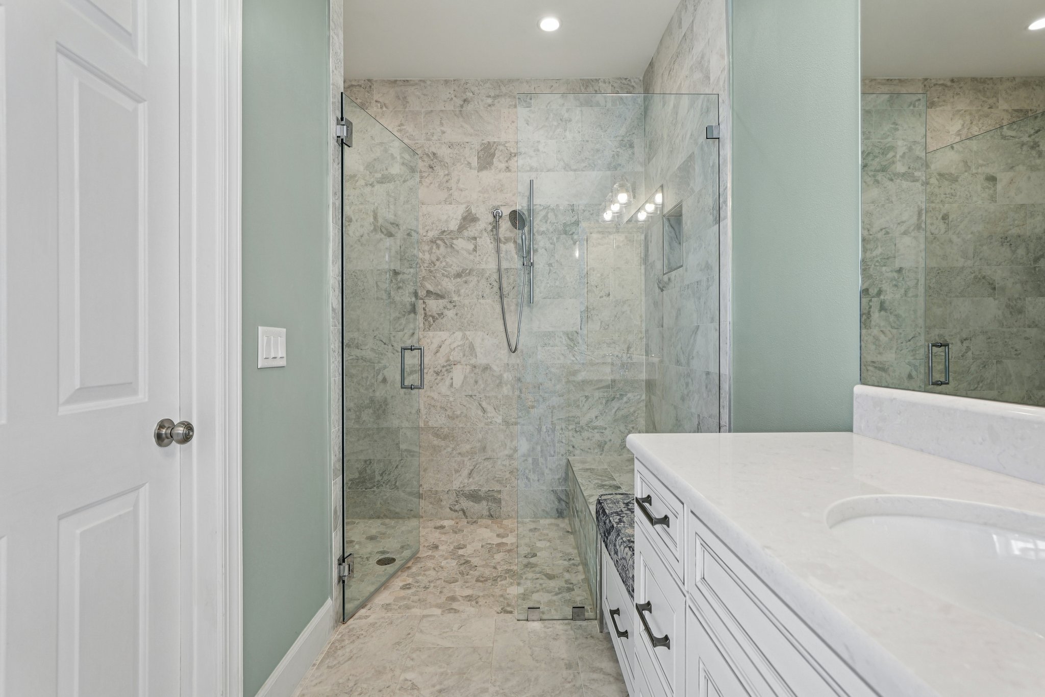 Tibet Butler Dr-L0502-033.jpg