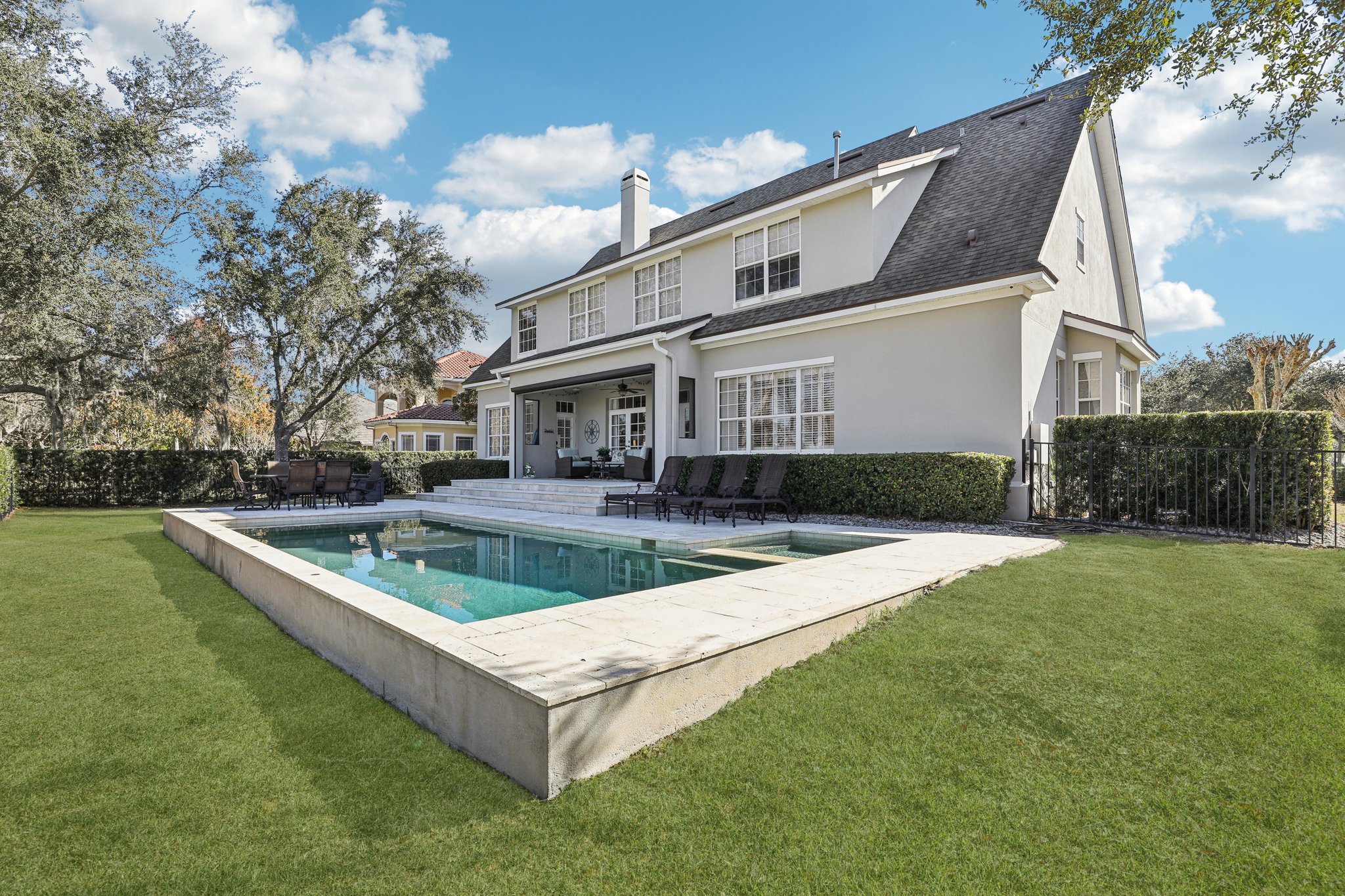 Tibet Butler Dr-L0502-059.jpg