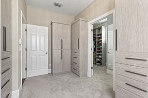 Tibet Butler Dr-L0502-029.jpg