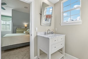 Tibet Butler Dr-L0502-037.jpg