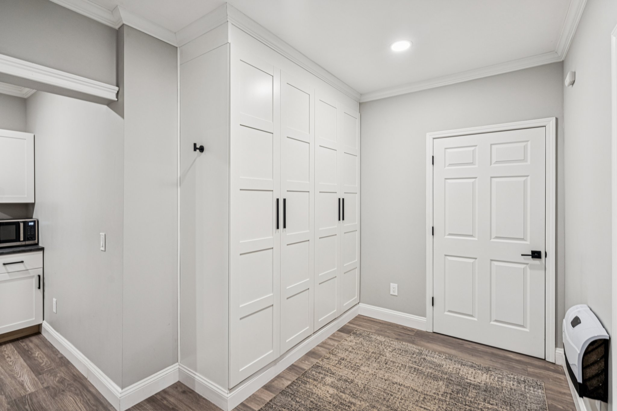 Local_Flavor_films- 8160 Willow Point, Gainesville, GA 30506-281.jpg