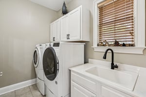 Local_Flavor_films- 8160 Willow Point, Gainesville, GA 30506-226.jpg