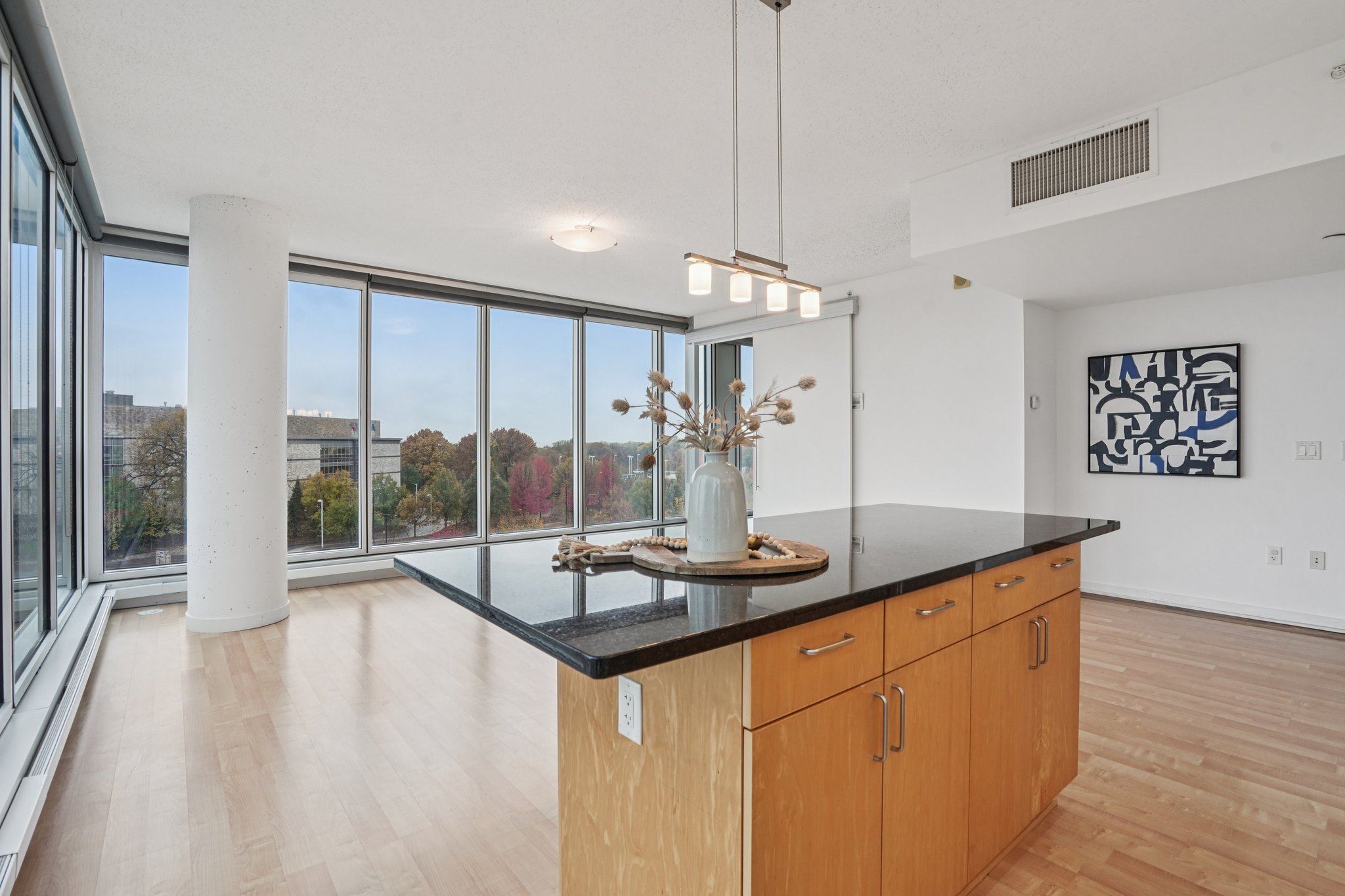 33rd Ave-S0111-007.jpg