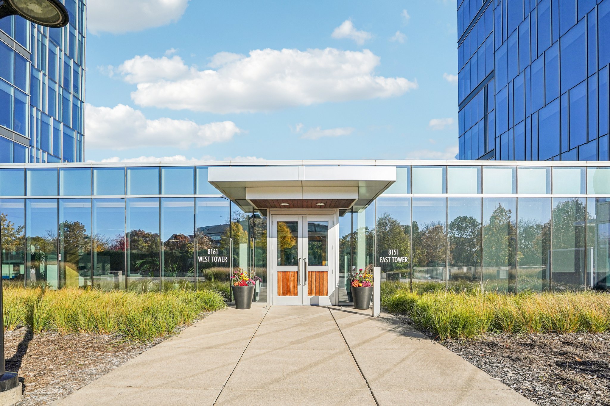 33rd Ave-S0411-1-003.jpg