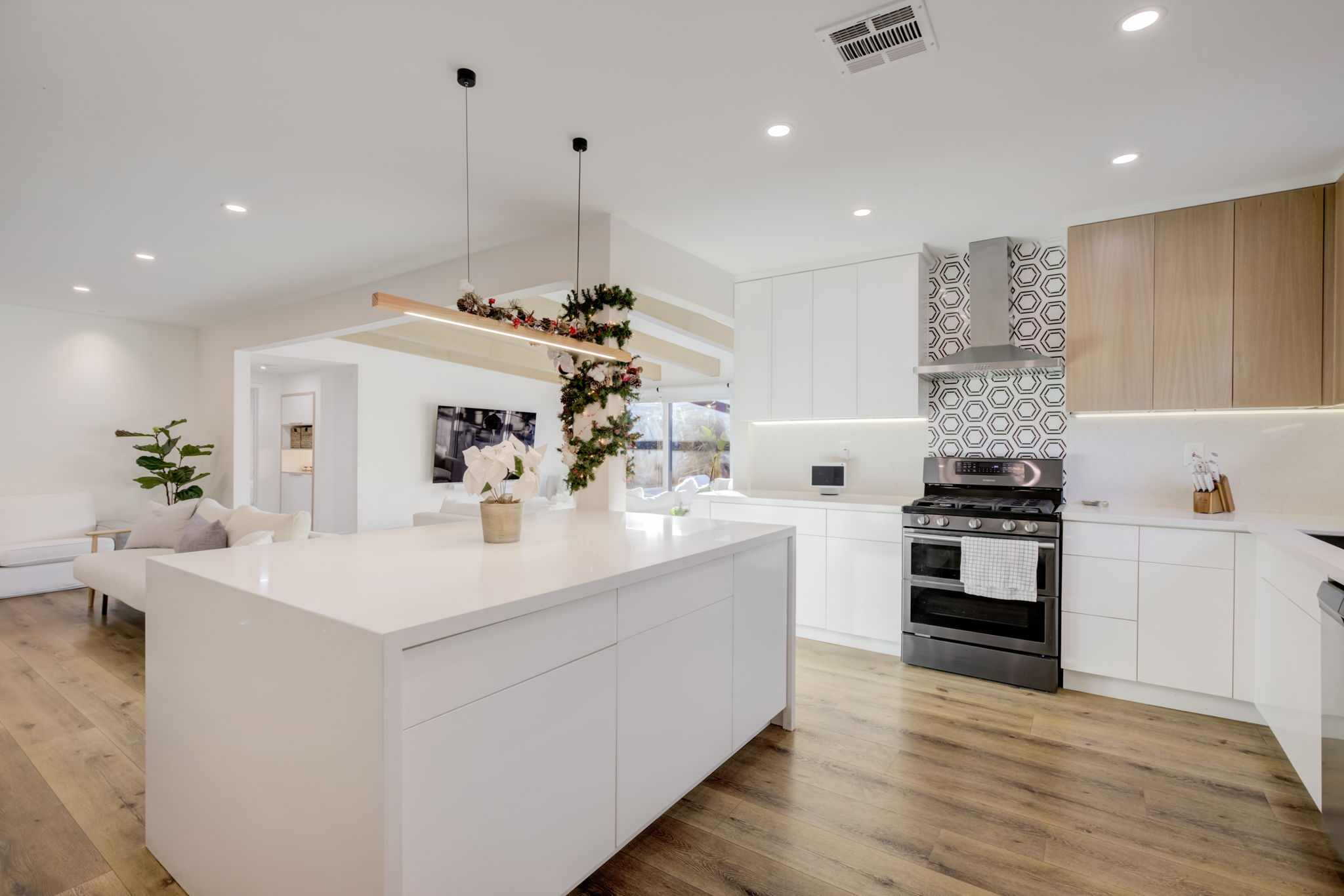 Encino Ave-035