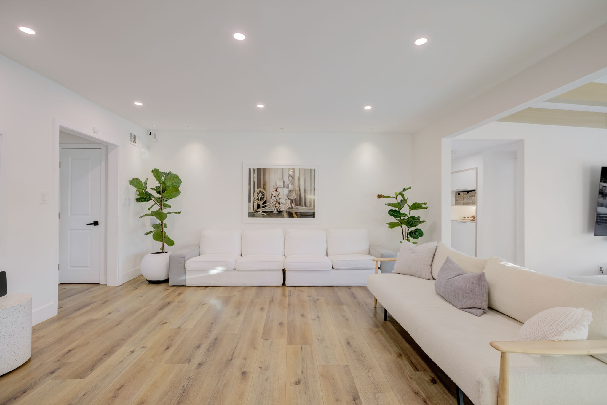 Encino Ave-028