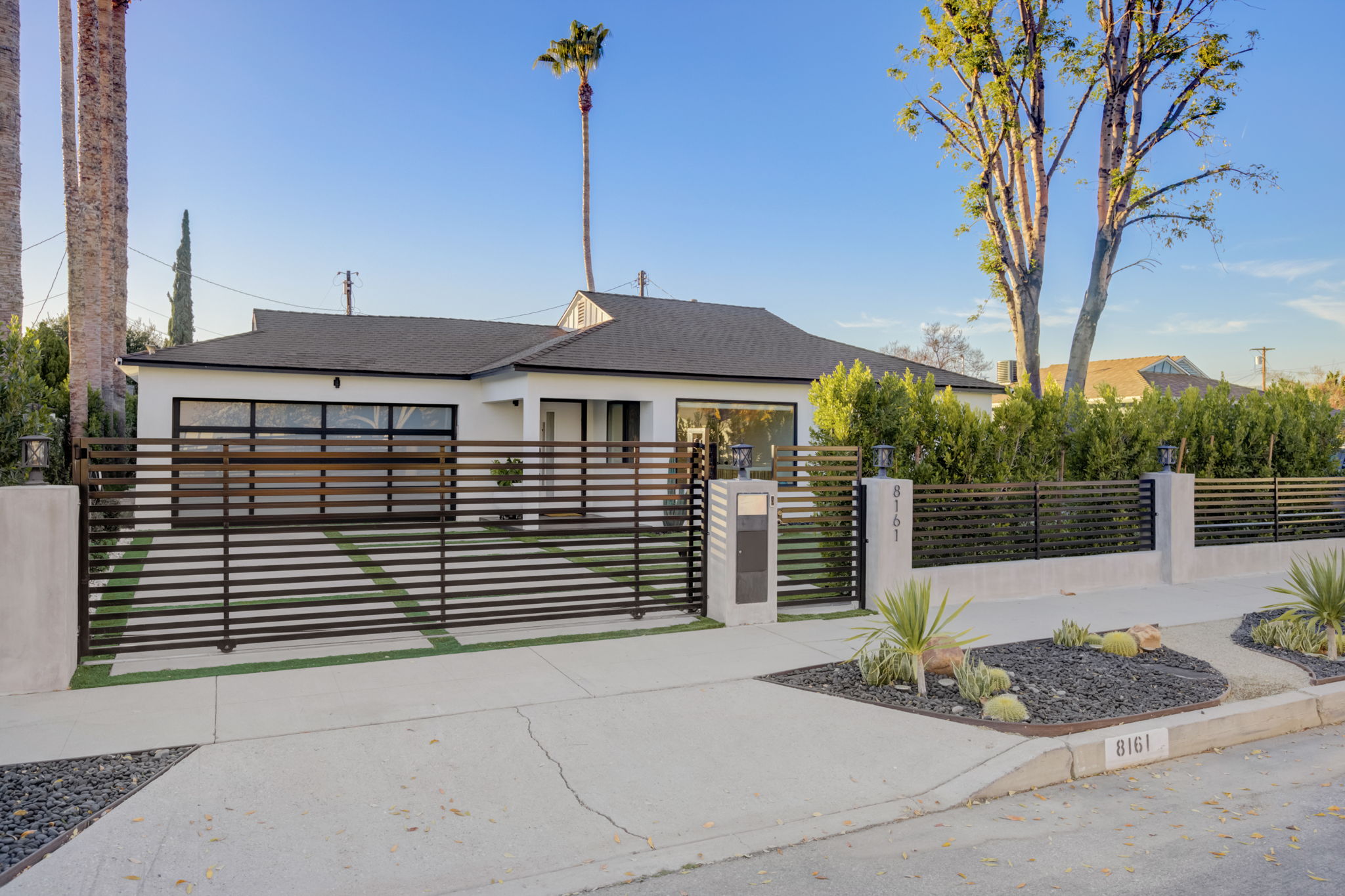 Encino Ave-017