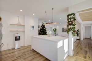 Encino Ave-036