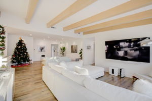 Encino Ave-030
