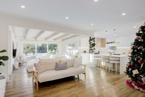 Encino Ave-027