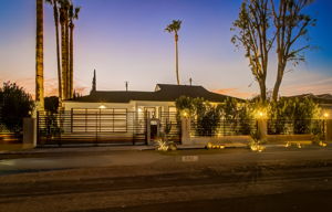Encino Ave-001