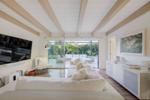 Encino Ave-024