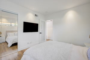 Encino Ave-047