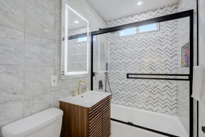 Encino Ave-037
