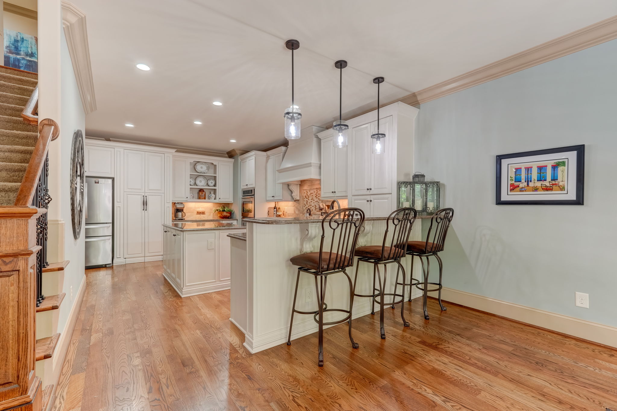 Kitchen/Breakfast Bar