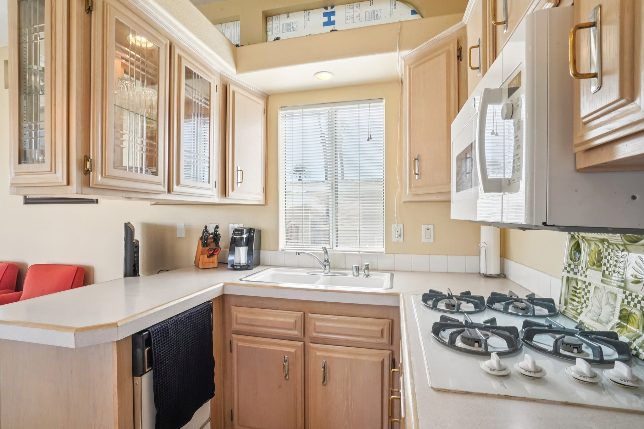 Ave 49 157-S2110-016.jpg