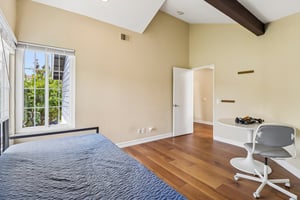 Mission Vista Dr-S0105-029.jpg