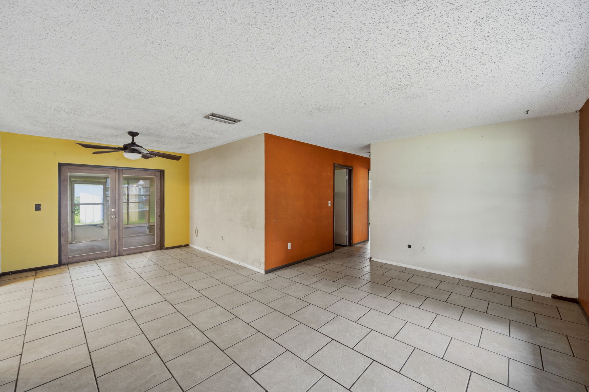 Interiors (1)