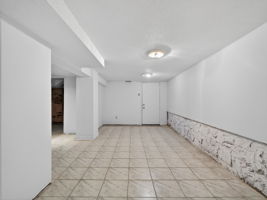  Photo 49