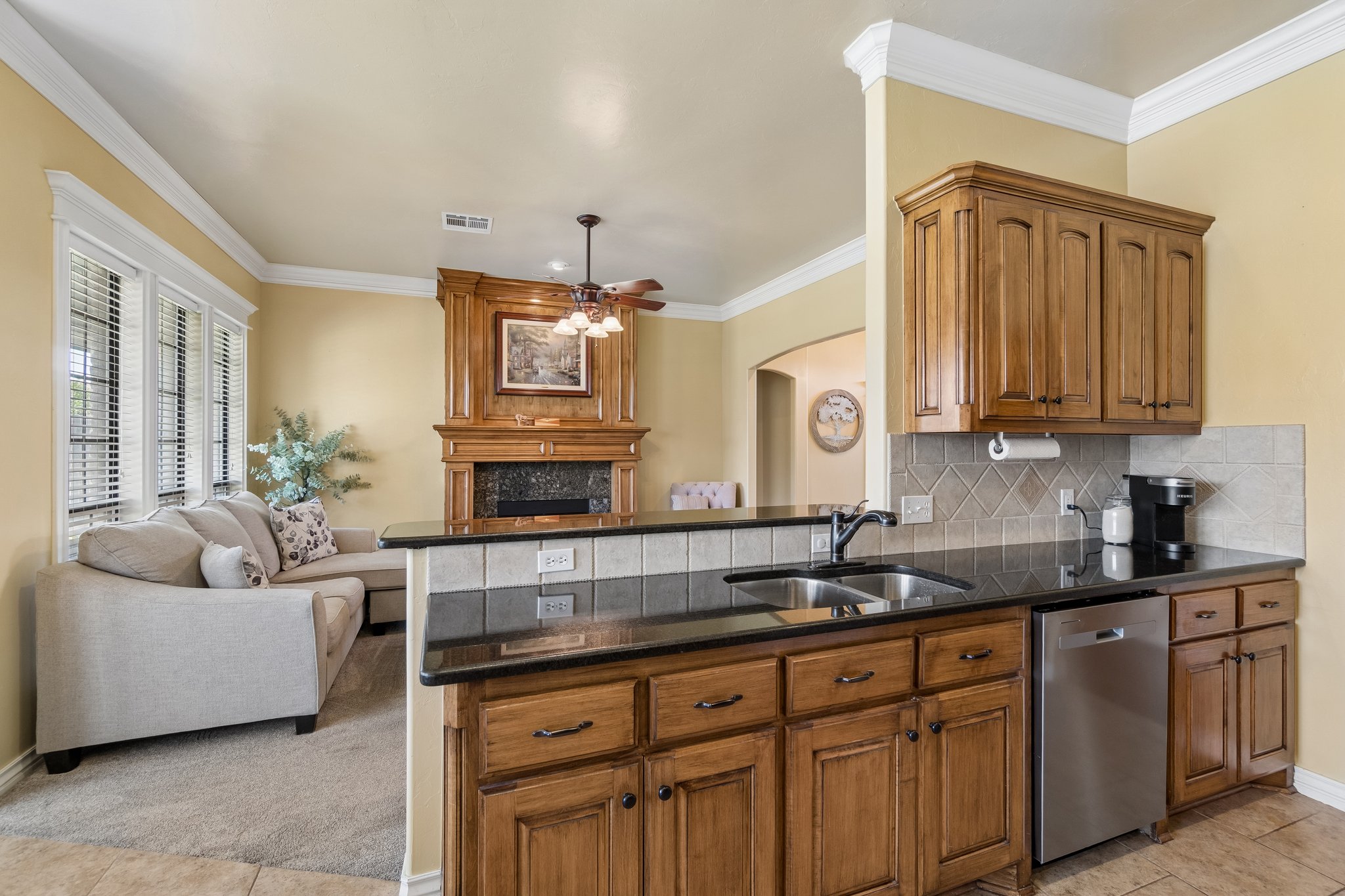 817 Tea Rose Dr_018.jpg