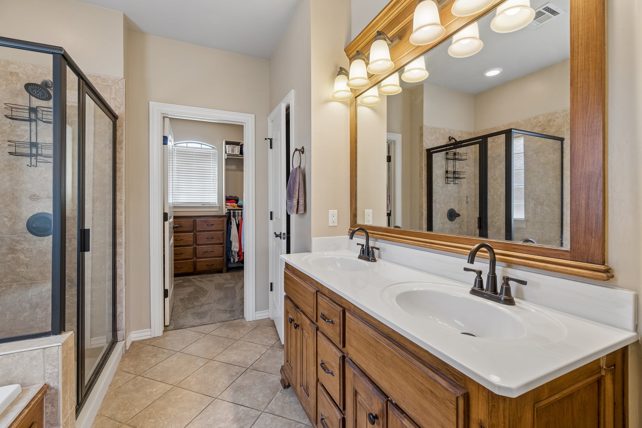 817 Tea Rose Dr_031.jpg