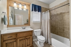 817 Tea Rose Dr_036.jpg