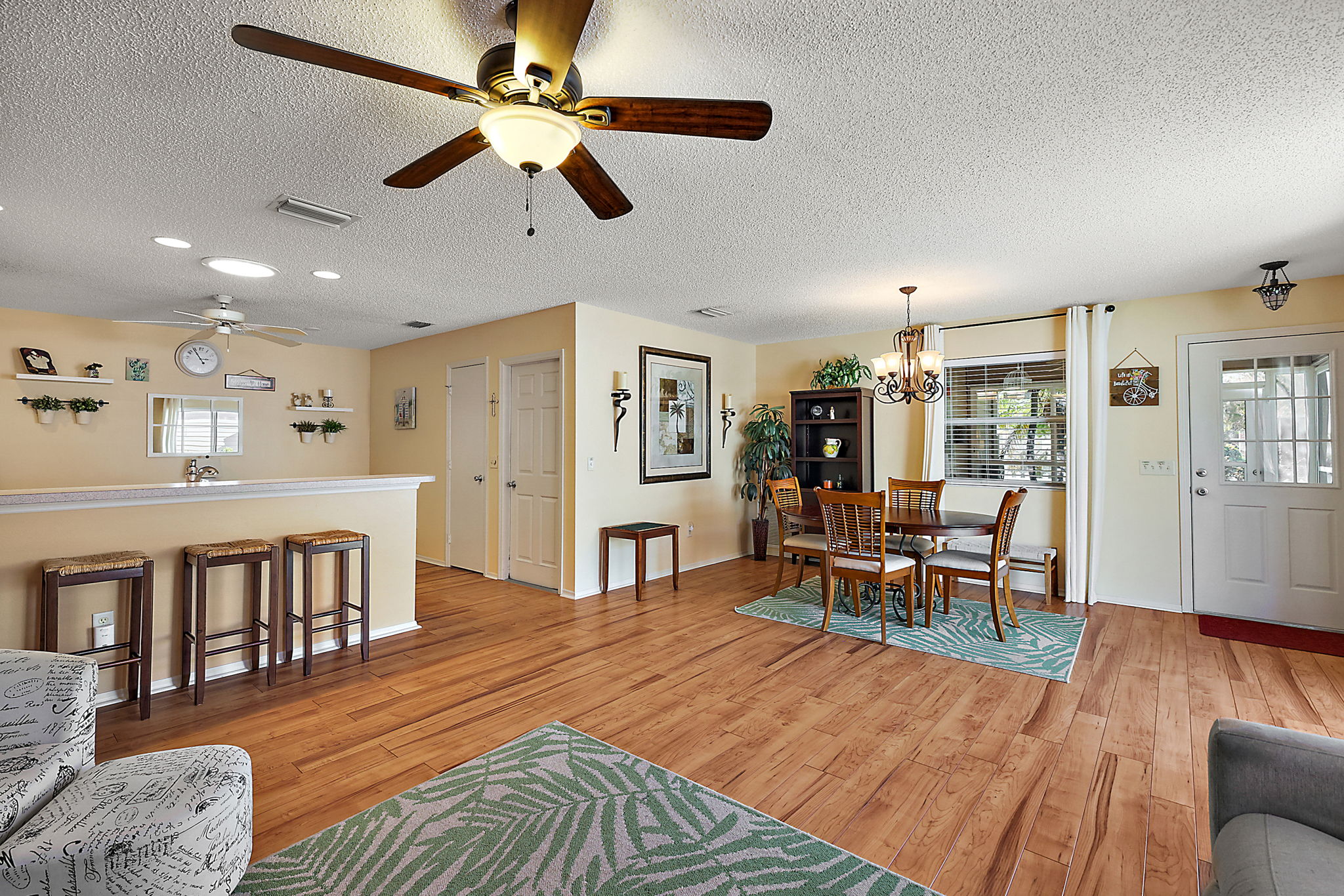 Dining Room/Kitchen