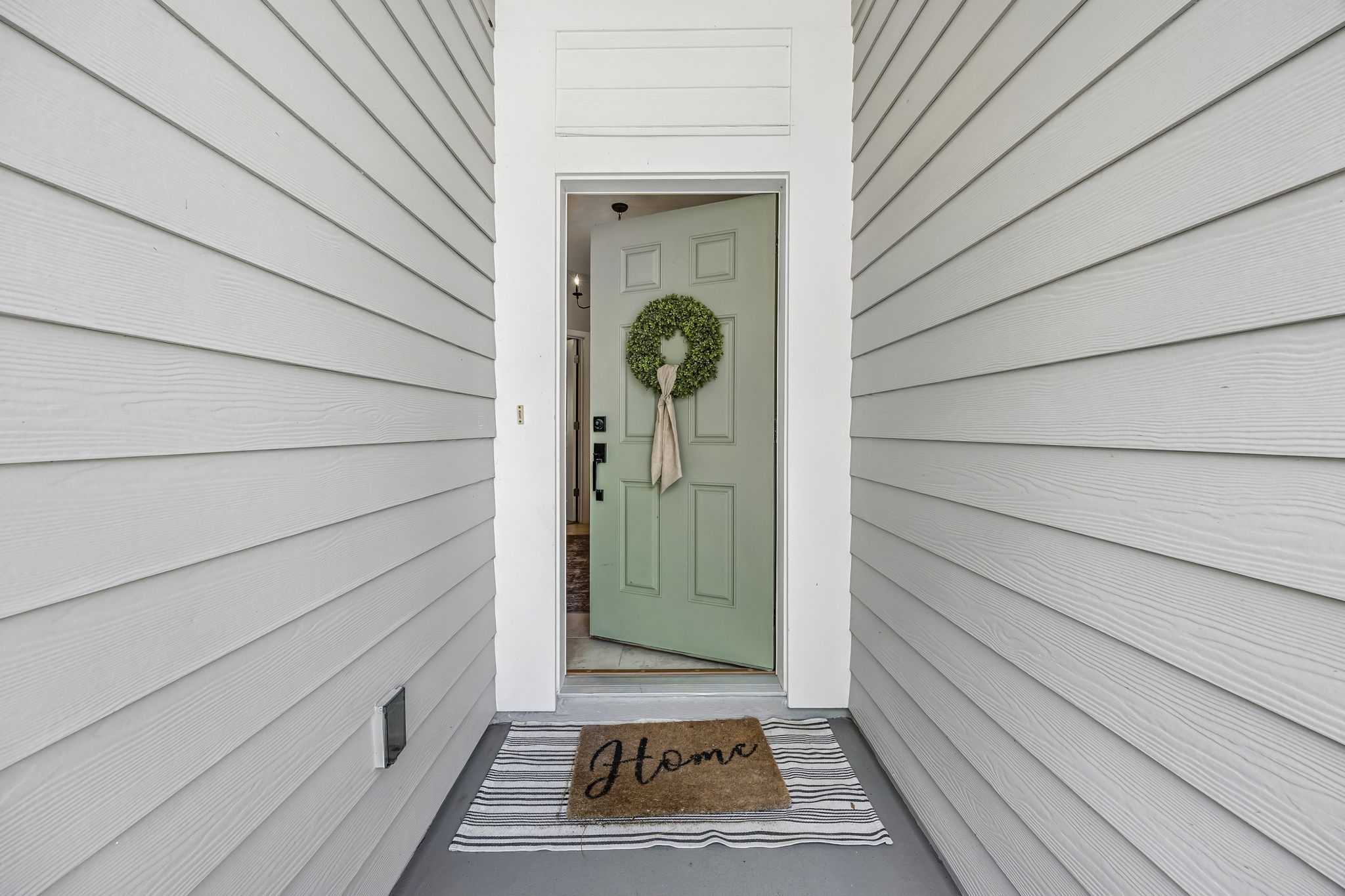 Front Entry Detail