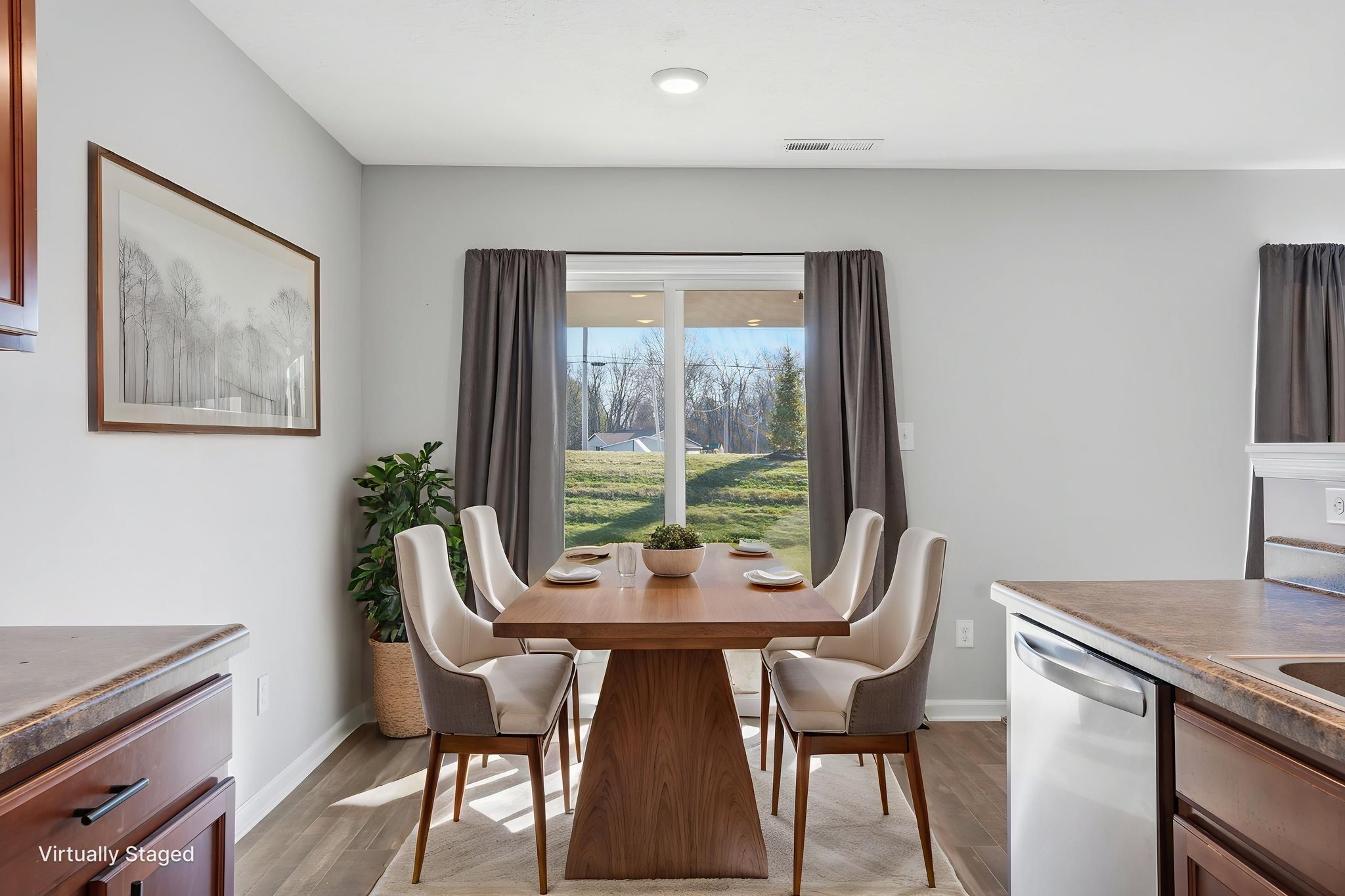 8174ambrosiaedits-140 virtually staged.jpeg