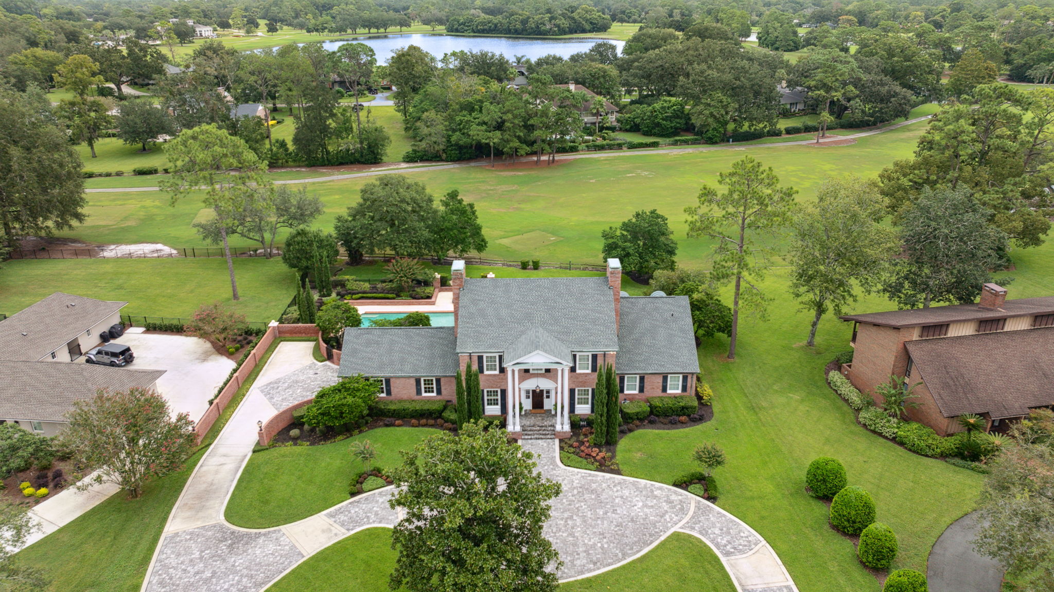 Aerial Front to 4th Fairway