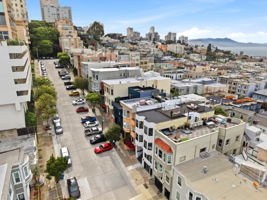 007_F8_AERIAL_818 Green St