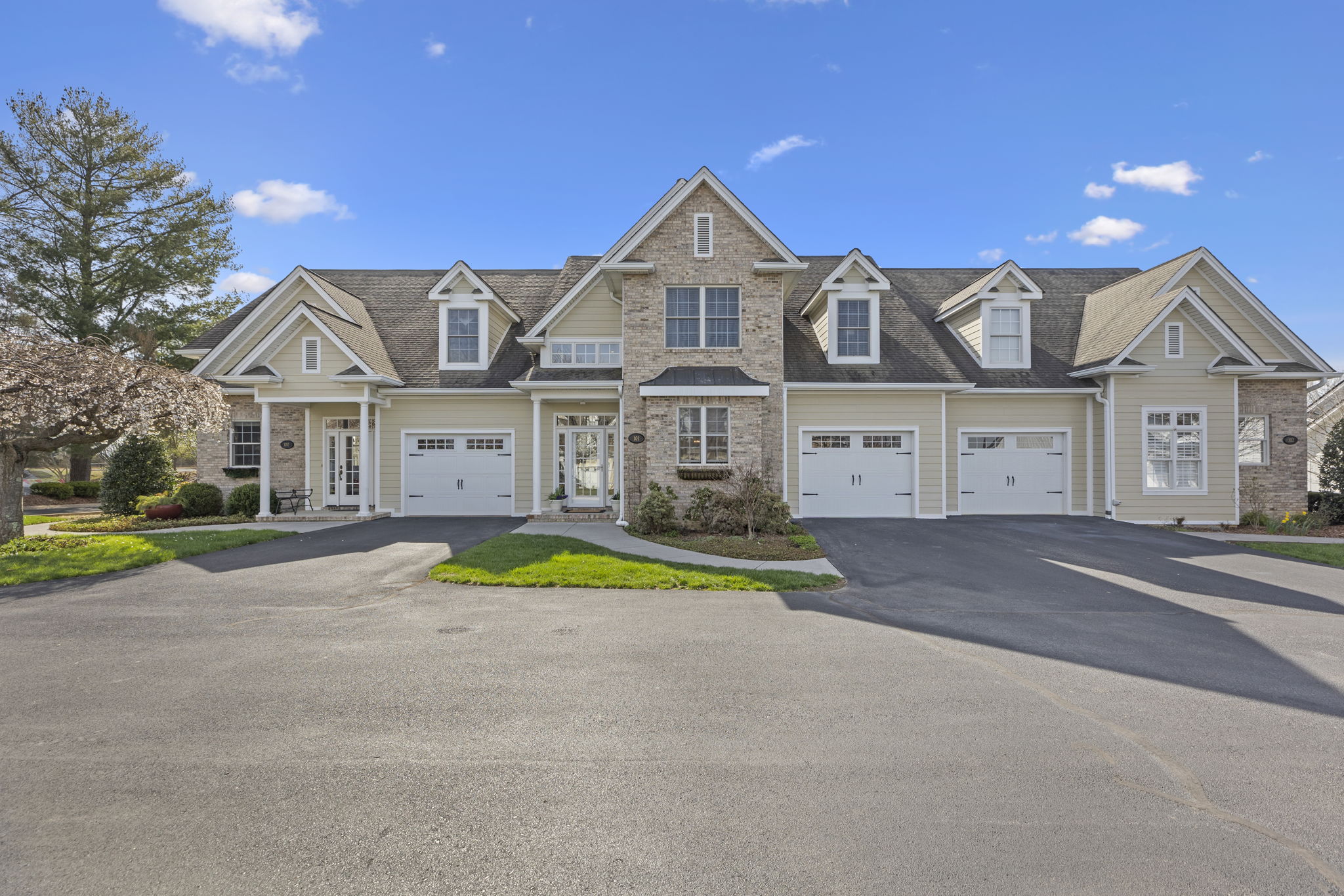 818 guaranda dr 101 johnson city tn 37604 tyler fraser real