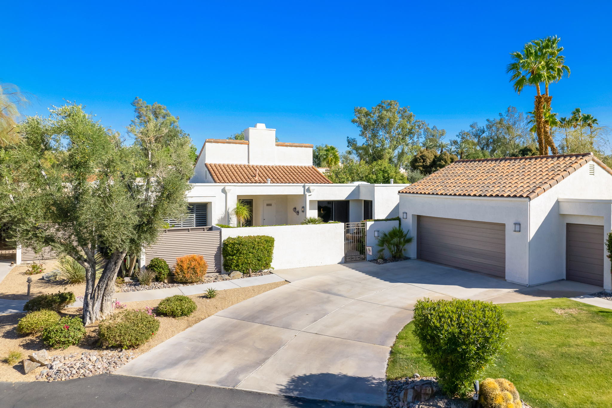 818 Inverness Dr, Rancho Mirage, CA 92270, USA Photo 3